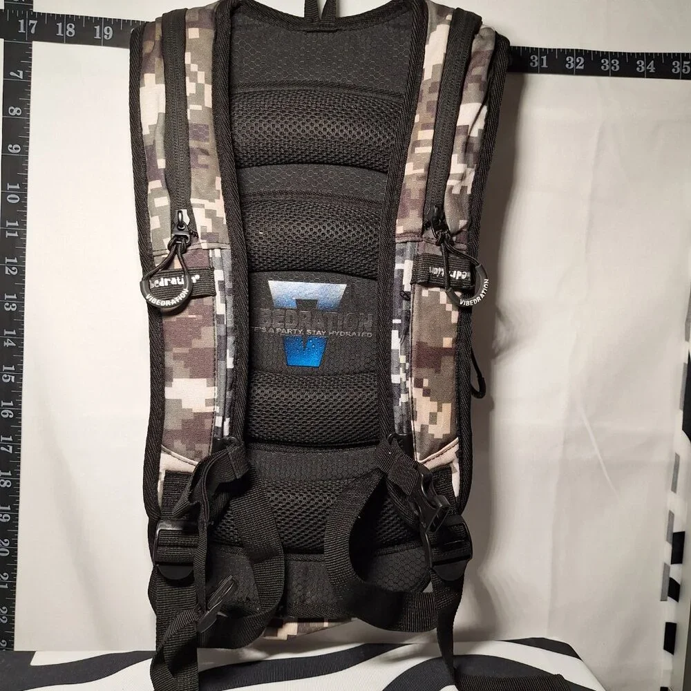 Vibedration Hydration Backpack w/o bladder - Desert Digital Camo - Used